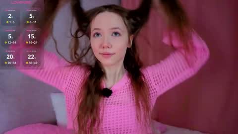 pearly_peach_ online show from 05-11-26, 06:27