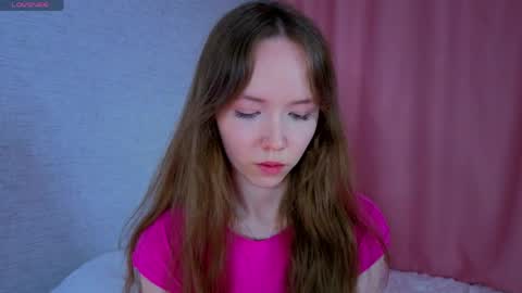pearly_peach_ online show from 05-30-26, 06:05
