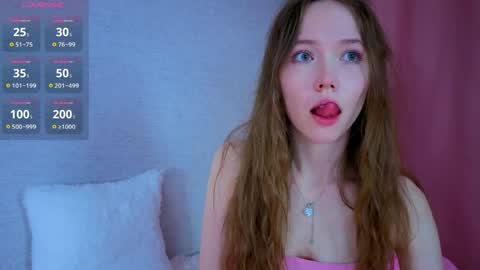 pearly_peach_ online show from 06-04-26, 06:14