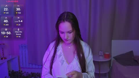 Snapshot of pearlyfichtner chatting on 06-19-26, 10:52 Floria online show from 06-19-26, 10:52