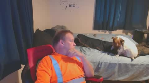 pecker40 online show from 10-12-25, 07:46