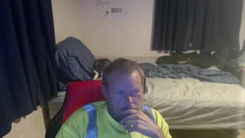 Snapshot of pecker40 chatting on 05-04-26, 12:28 pecker40 online show from 05-04-26, 12:28