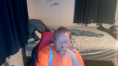 Snapshot of pecker40 chatting on 05-27-26, 04:09 pecker40 online show from 05-27-26, 04:09