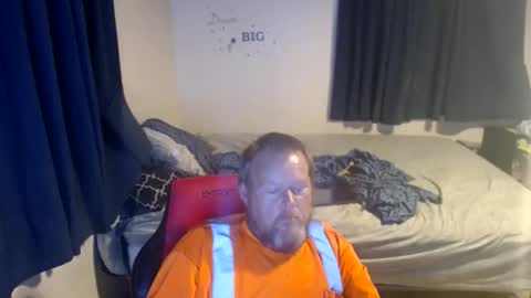Snapshot of pecker40 chatting on 06-04-26, 02:28 pecker40 online show from 06-04-26, 02:28