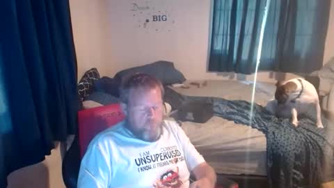 Snapshot of pecker40 chatting on 06-06-26, 07:29 pecker40 online show from 06-06-26, 07:29