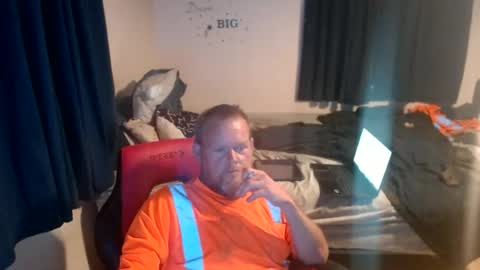 Snapshot of pecker40 chatting on 06-29-26, 12:28 pecker40 online show from 06-29-26, 12:28