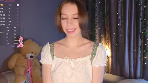 Snapshot of peek_in_my_window chatting on 01-22-25, 01:11 tony online show from 01-22-25, 01:11