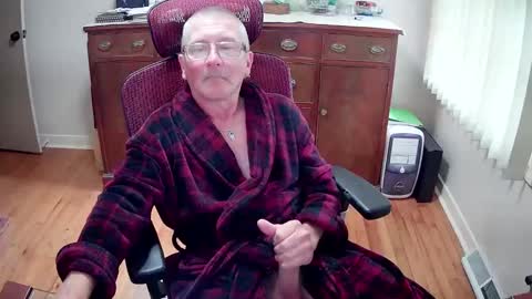 Snapshot of peepingmale chatting on 05-23-26, 08:24 peepingmale online show from 05-23-26, 08:24