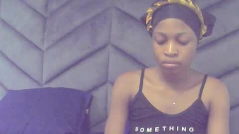 Lizzy online show from 09-22-25, 01:24