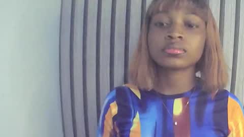 Lizzy online show from 10-07-25, 11:51