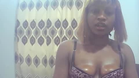 Lizzy online show from 10-31-25, 02:07