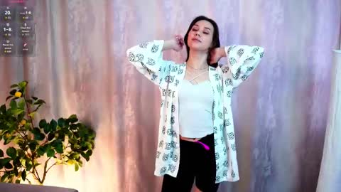 Snapshot of peggydewberry chatting on 02-11-26, 03:44 Rose online show from 02-11-26, 03:44