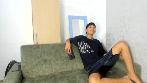 Snapshot of pelusos_mens chatting on 06-30-26, 07:15 CAIN-19 ALLEN-18 RONALD-18 AUSTIN-18 MOD DANTE online show from 06-30-26, 07:15