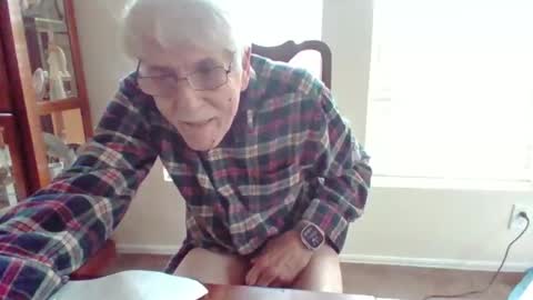 Snapshot of pem1650 chatting on 10-23-25, 08:18 pem1650 online show from 10-23-25, 08:18