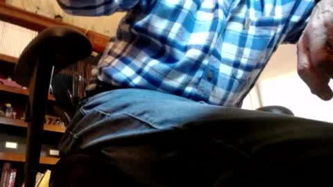 Snapshot of pem1650 chatting on 11-07-25, 02:44 pem1650 online show from 11-07-25, 02:44