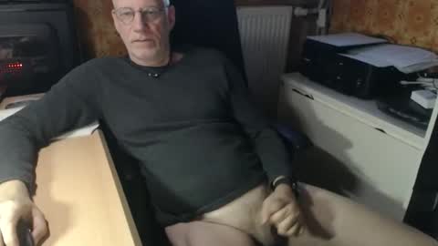 Pemue65 online show from 11-12-25, 06:36