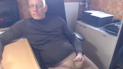 Pemue65 online show from 03-12-26, 08:09