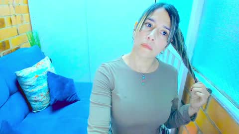 Snapshot of penelope47 chatting on 01-11-25, 06:12 Penelope online show from 01-11-25, 06:12