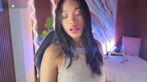 Snapshot of penelope_tay chatting on 07-19-26, 03:10 penelope online show from 07-19-26, 03:10