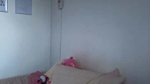 penelophe01 online show from 02-15-26, 06:48