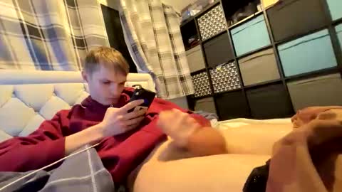 Snapshot of penguin666778 chatting on 10-30-25, 03:08 Penguin online show from 10-30-25, 03:08