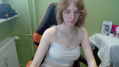 Snapshot of penny_lust chatting on 11-27-25, 07:54 Penny online show from 11-27-25, 07:54