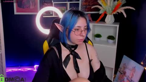 Snapshot of penny_stanley chatting on 11-07-25, 02:33 penny online show from 11-07-25, 02:33