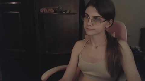 Farida online show from 02-17-25, 03:58