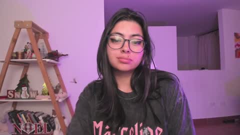 Snapshot of perfect__ana chatting on 01-19-25, 06:20 Sarah Ana Banana online show from 01-19-25, 06:20