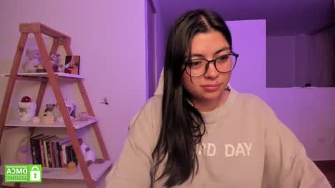 Snapshot of perfect__ana chatting on 02-19-25, 05:05 Sarah Ana Banana online show from 02-19-25, 05:05