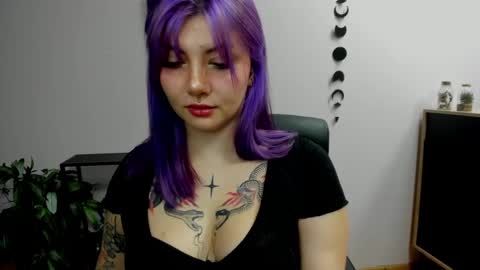 Snapshot of perfect_gabbie chatting on 12-18-24, 03:11 Gabbie online show from 12-18-24, 03:11