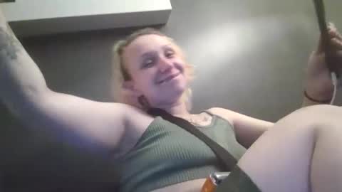 Snapshot of perfectly222peachy chatting on 04-04-26, 10:02 perfectly222peachy online show from 04-04-26, 10:02