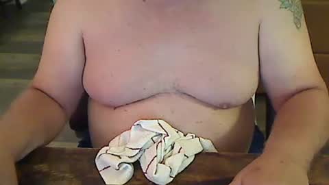 Snapshot of perfecto1957 chatting on 01-18-25, 03:16 perfecto1957 online show from 01-18-25, 03:16