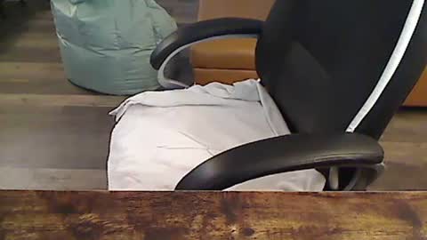 Snapshot of perfecto1957 chatting on 09-30-25, 02:22 perfecto1957 online show from 09-30-25, 02:22