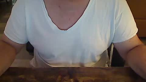 Snapshot of perfecto1957 chatting on 12-02-25, 03:40 perfecto1957 online show from 12-02-25, 03:40