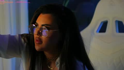 Snapshot of perfectt33n chatting on 01-04-25, 01:42 Dee online show from 01-04-25, 01:42