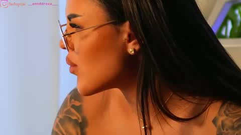 Snapshot of perfectt33n chatting on 02-24-25, 12:48 Dee online show from 02-24-25, 12:48