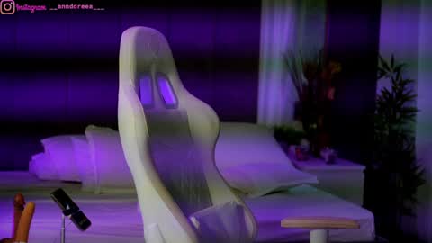 Snapshot of perfectt33n chatting on 10-07-25, 02:14 Dee online show from 10-07-25, 02:14