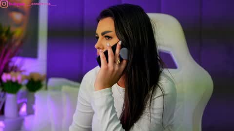 Snapshot of perfectt33n chatting on 11-18-25, 02:21 Dee online show from 11-18-25, 02:21