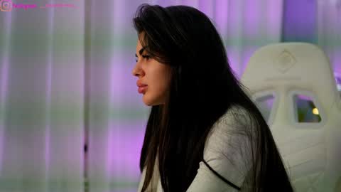 Dee online show from 01-12-26, 05:07