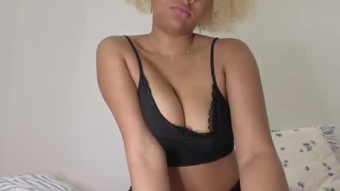 perkyamberxx online show from 05-02-26, 10:53