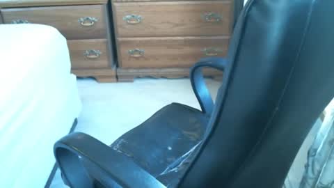 Snapshot of perkymalenipples chatting on 10-18-25, 01:45 perkymalenipples online show from 10-18-25, 01:45