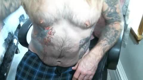 Snapshot of perkymalenipples chatting on 11-29-25, 02:31 perkymalenipples online show from 11-29-25, 02:31