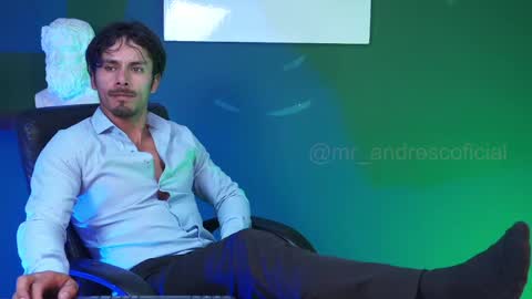 Snapshot of perseoo_88 chatting on 12-12-24, 12:05 andres online show from 12-12-24, 12:05