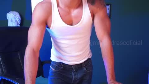 Snapshot of perseoo_88 chatting on 12-18-24, 10:02 andres online show from 12-18-24, 10:02