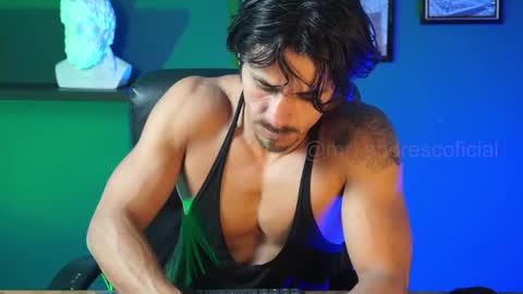 Snapshot of perseoo_88 chatting on 02-13-25, 10:54 andres online show from 02-13-25, 10:54
