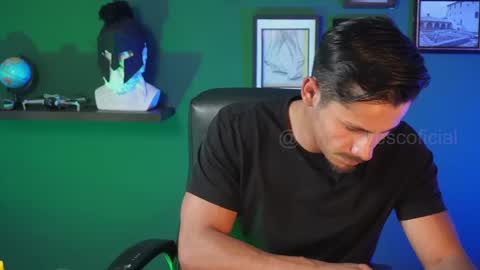 Snapshot of perseoo_88 chatting on 03-06-25, 07:54 andres online show from 03-06-25, 07:54