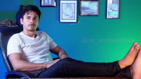 Snapshot of perseoo_88 chatting on 10-02-25, 08:27 andres online show from 10-02-25, 08:27