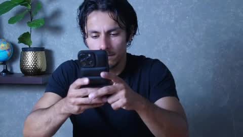 Snapshot of perseoo_88 chatting on 06-17-26, 06:09 andres online show from 06-17-26, 06:09