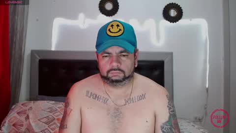 Carlos online show from 10-22-25, 02:39